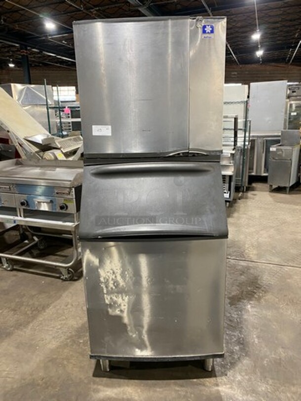 Manitowoc Commercial Ice Maker Machine! With Commercial Ice Bin! All Stainless Steel! On Legs! Model: SD0852A SN: 110603249 208/230V 60HZ 1 Phase - Image 1 of 8