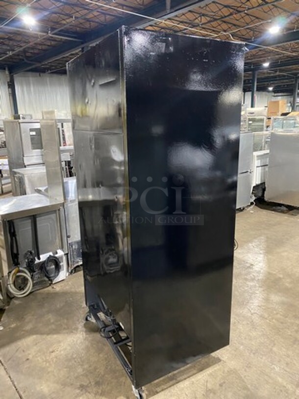 True Commercial 2 Sliding Door Reach In Refrigerator Merchandiser! With View Through Doors! With Poly Coated Racks! Model: GDM33 SN: 13193941 115V 60HZ 1 Phase - Image 3 of 8