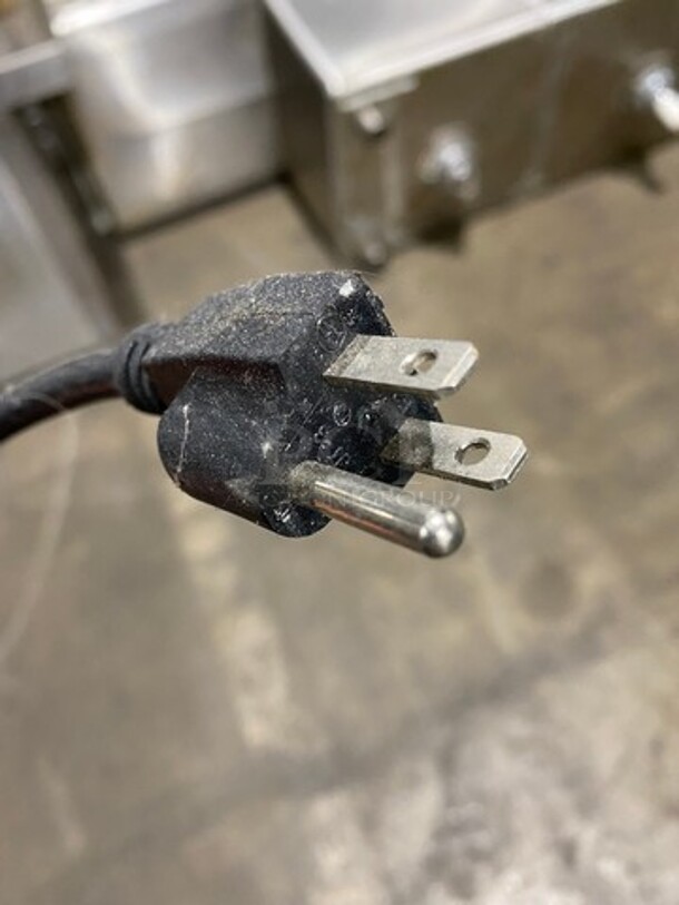 LATE MODEL! 2016 Cool Tech Commercial Bakery Case Merchandiser! With Slanted Front Glass! With Stainless Steel Shelves! With Rear Access Doors! WORKING WHEN REMOVED! Model: CMPH36HB SN: 16852 120V 60HZ - Image 8 of 8