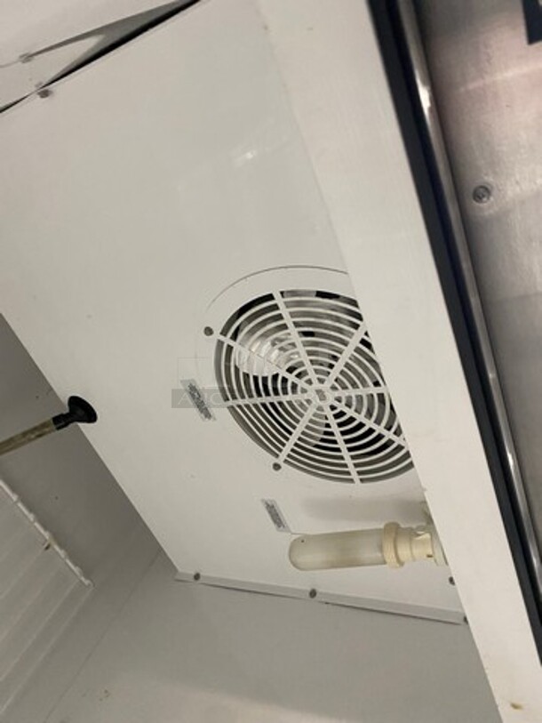 Great True Commercial Single Door Reach In Freezer! Solid Stainless Steel! With Casters! WORKING WHEN REMOVED! Model: T23F SN: 8013160 115V 60HZ 1 Phase - Image 7 of 10