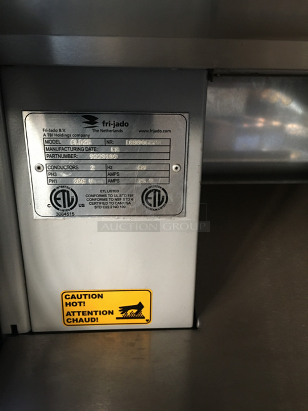 WOW! Fri-Jado Commercial Heated Open Grab-N-Go Display Case! Model: CLD25 SN: 100046878 208V 60HZ 1 Phase - Image 6 of 7