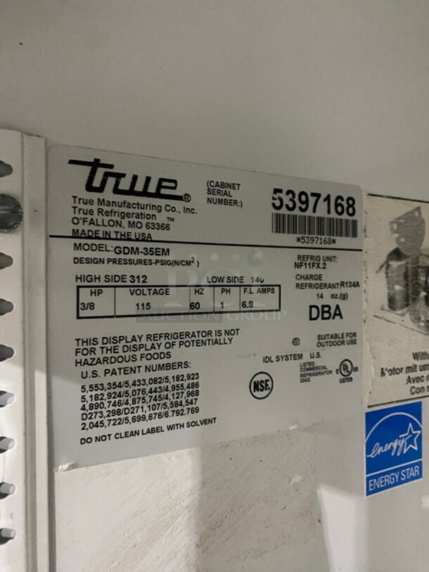 True Commercial 2 Door Reach In Cooler Merchandiser! With Poly Coated Racks! MODEL GDM35EM SN:5397168 115V 1PH - Image 7 of 8
