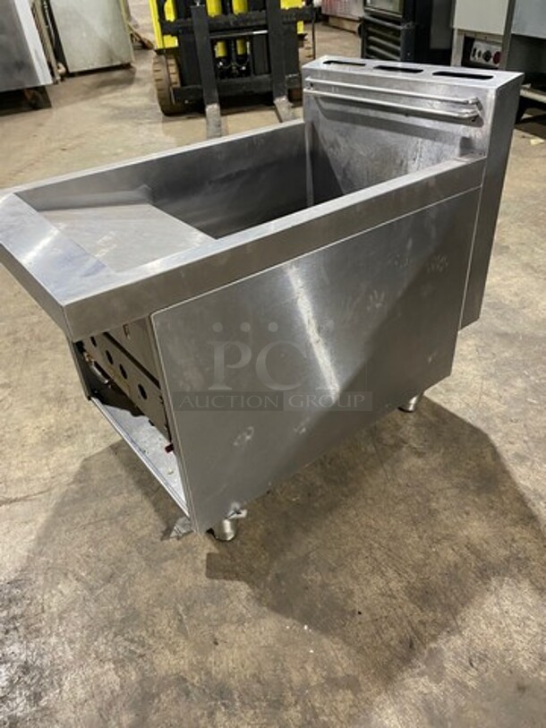 Commercial Natural Gas Powered Deep Fat Fryer! All Stainless Steel! On Legs! - Image 2 of 7