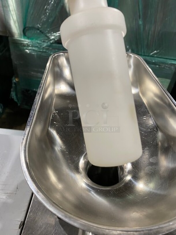 Chefmate Commercial Countertop Electric Powered Meat Grinder! All Stainless Steel! Model: CC12 115V 60HZ 1 Phase - Image 6 of 9