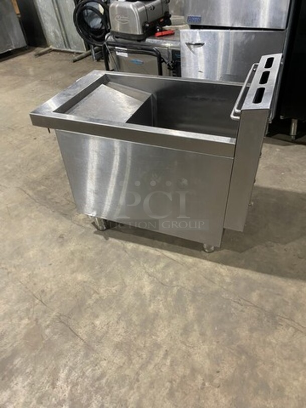 Commercial Natural Gas Powered Deep Fat Fryer! All Stainless Steel! On Legs! - Image 3 of 7