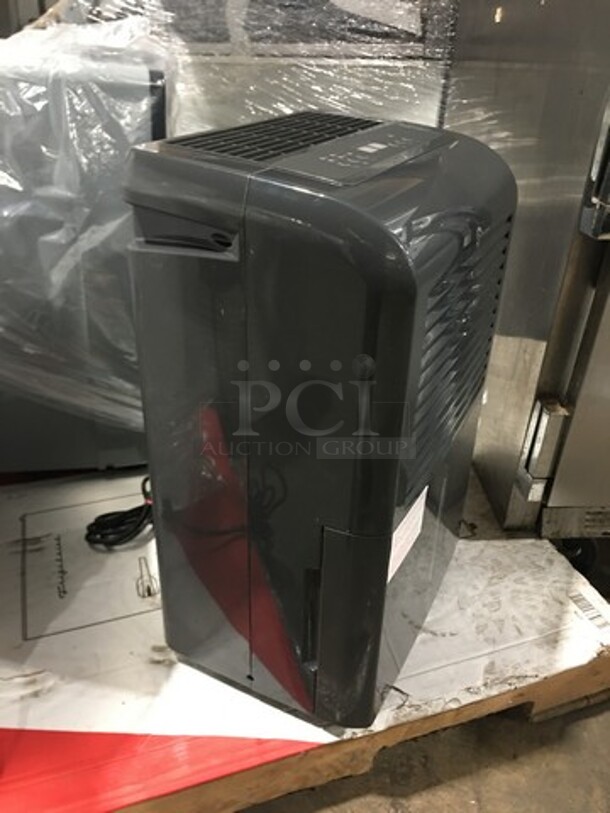 NEW! OUT OF THE BOX! SCRATCH-N-DENT! Danby 50 Pint Auto Restart Direct Drain Dehumidifier Unit! 115V - Image 2 of 8