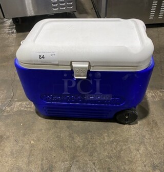 Igloo Blue And White Poly Portable Cooler! With Lid! With Pull Handle! On Casters!