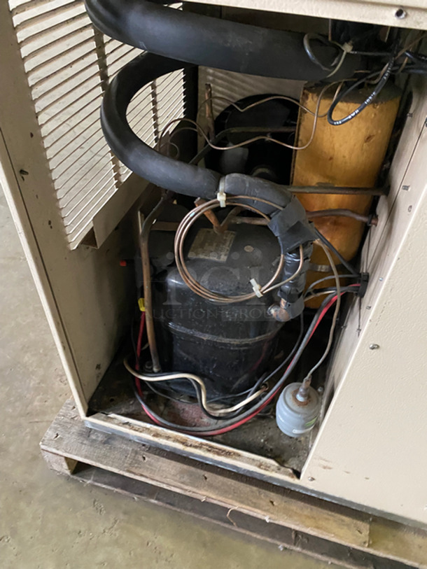 Scotsman Commercial Air-Cooled Ice Machine Head! Model: CM250AE1E SN: 20186909J 115V 60HZ 1 Phase - Image 7 of 7