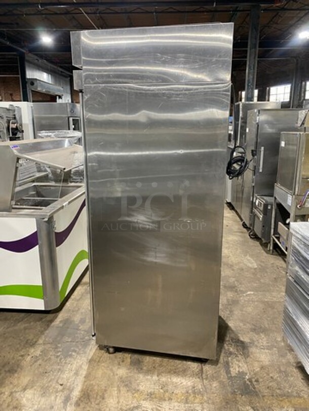 Hoshizaki Commercial Single Door Reach In Cooler! With View Through Door! Stainless Steel Body! On Casters! Model: R1AFGCR SN: L50306E 115V 60HZ 1 Phase - Image 4 of 9