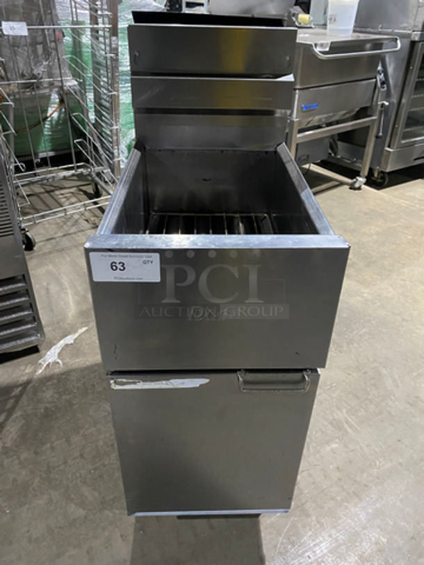 Dean Commercial Natural Gas Powered Deep Fat Fryer! With Backsplash! All Stainless Steel! On Legs! Model: SR42GN SN: 1105MA0035