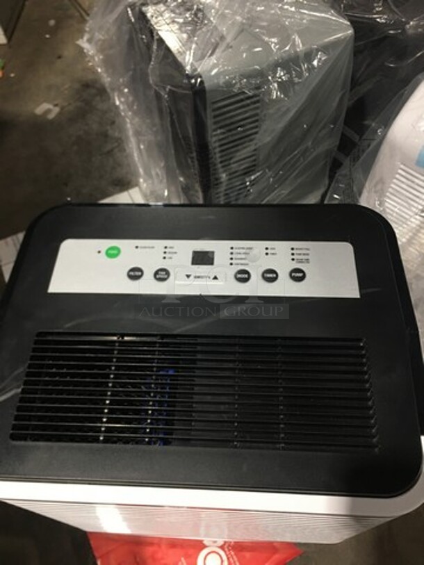 NEW! OUT OF THE BOX! SCRATCH-N-DENT! Soleus Air 95 Pint Portable Dehumidifier Unit! With Built In Pump! Model: DME295IP201 115V - Image 5 of 9