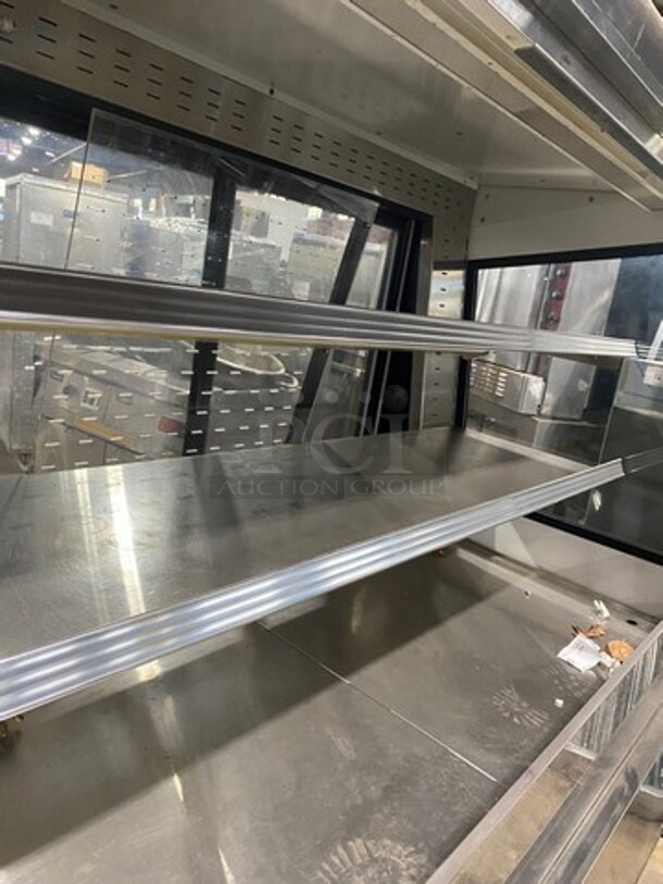 Federal Industries Commercial Refrigerated Grab-N-Go Open Case Merchandiser! With Rear Access Doors! Model: RSSM560SC5 SN: 130611769602 120/208/240V 60HZ 1 Phase - Image 5 of 7