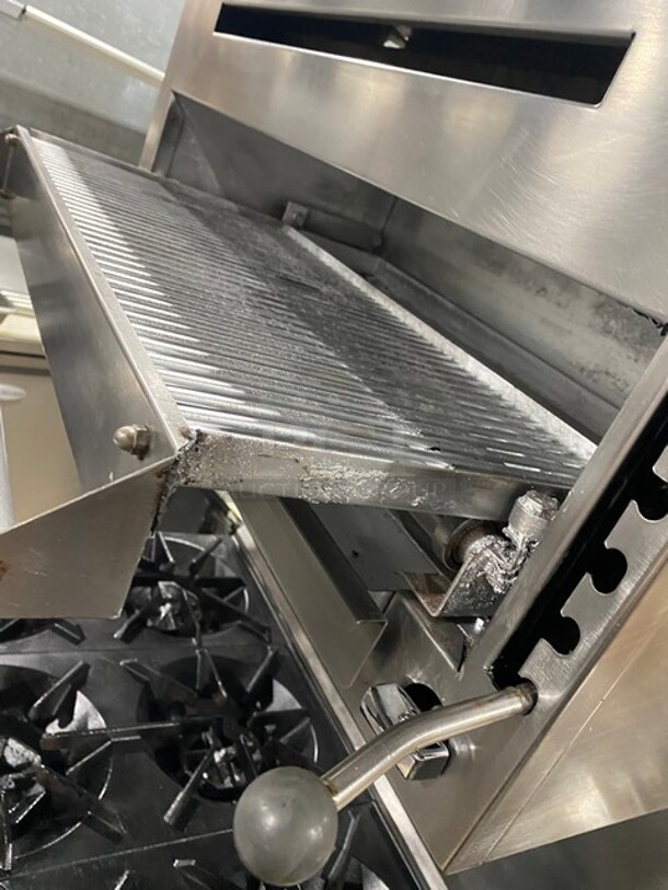 Sunfire Commercial Natural Gas Powered 6 Burner Stove! With Raised Backsplash & US Range Cheese Melter/Salamander Overhead! With Full Size Oven Underneath! All Stainless Steel! On Commercial Casters! - Image 6 of 10