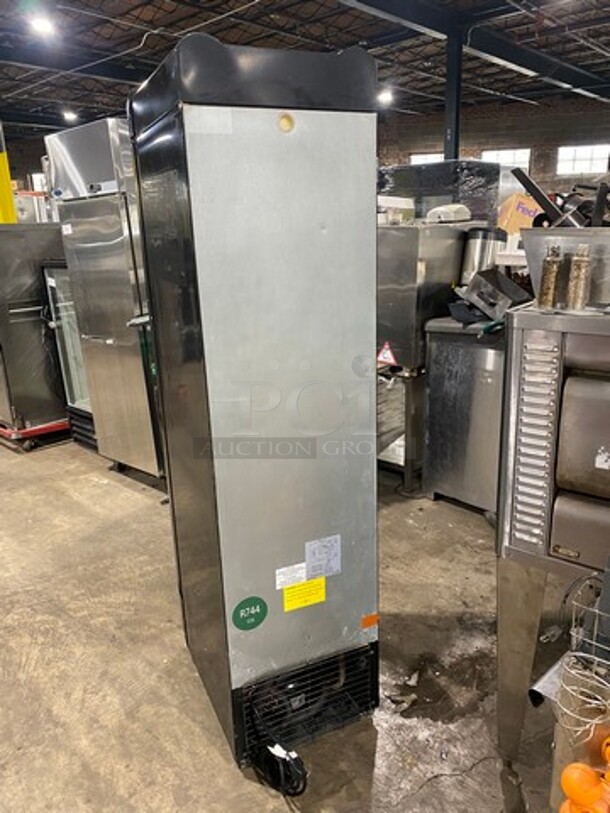 2016 Imbera Single Door Refrigerated Reach In Cooler Merchandiser! With View Through Door! With Poly Coated Racks! Model: VR09CCC02 SN: 642160501450 115V 60HZ 1 Phase - Image 4 of 8