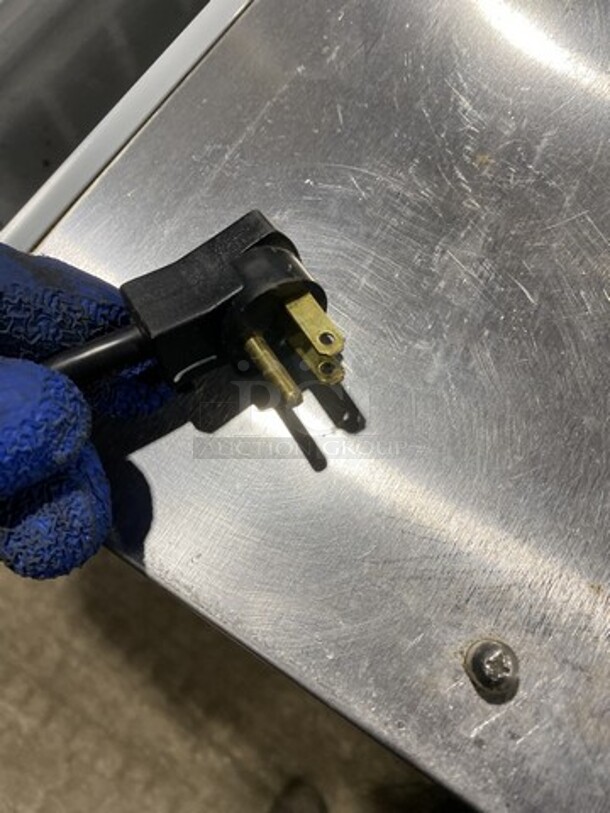 Beverage Air 36 Inch Sandwich Prep Table! Model SPE3610 Serial 10211900! 115V 1 Phase! On Casters!  - Image 9 of 9