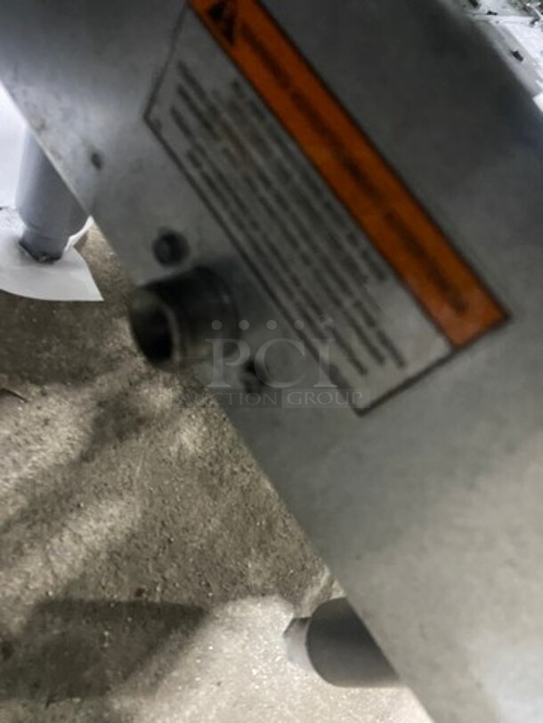 NICE! Pitco Commercial Natural Gas Powered Deep Fat Fryer! With Backsplash! All Stainless Steel! On Legs! Model: 40D SN: G17MC084200 - Image 8 of 8