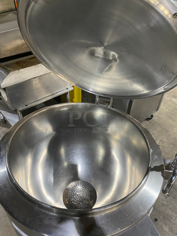 WOW! Groen Commercial Jacketed Self-Contained Soup Kettle! All Stainless Steel! On Legs! Model: AH/1E-40 SN: 73379 - Image 5 of 12