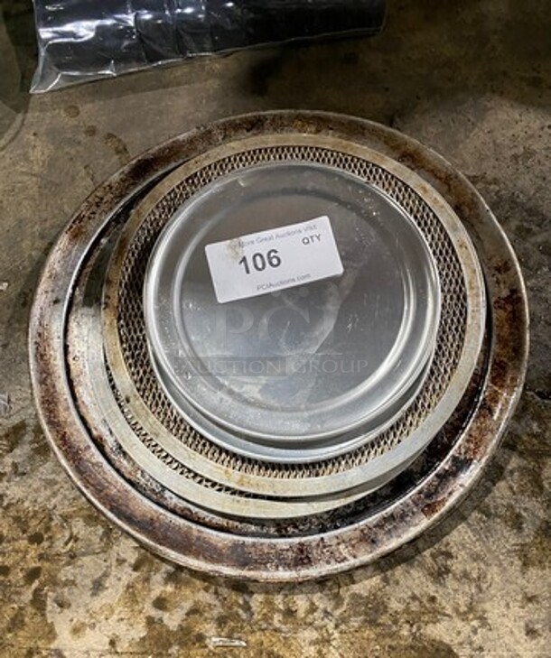 ALL ONE MONEY! MISCELLANEOUS! Round Pizza Mesh Screens, Round Serving Tray!  - Image 1 of 3