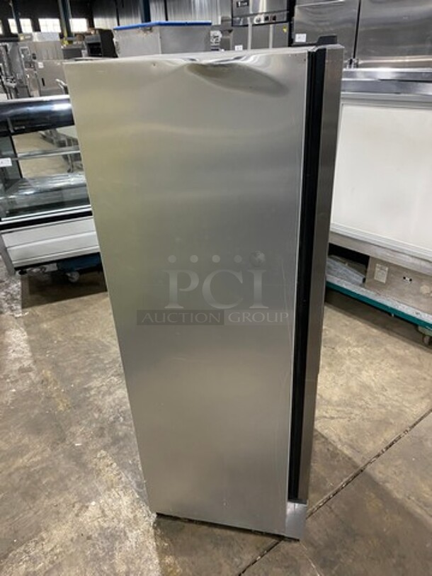 True Single Door Commercial Refrigerator! All Stainless Steel! Model T12HC Serial 9932023! 115V 1Phase! - Image 4 of 8