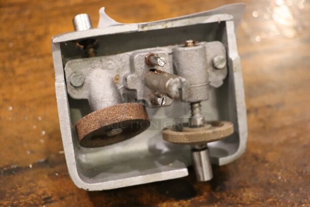 Blade Sharpener Piece for Meat Slicer
Qty 1 - Image 2 of 2