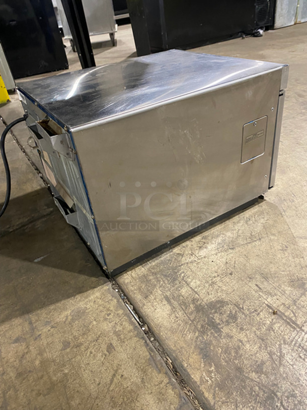 Panasonic Commercial Countertop Microwave Oven! With View Through Door! All Stainless Steel! Model: NE1757R SN: 6C74200414 208/230V 1 Phase - Image 4 of 8