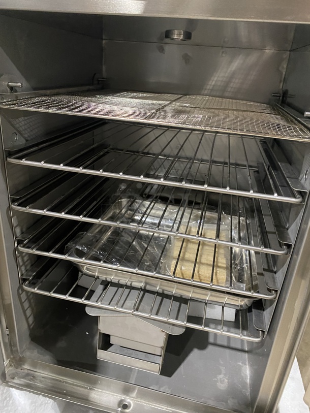 BRAND NEW IN THE BOX! Smokin Tex Electric Powered Insulated Pro Series Smoker/Slow Cooking Oven! Model 1400! SN: 140014908064 Real Wood Flavor! 110V 1 Phase! On Casters!
 - Image 7 of 9