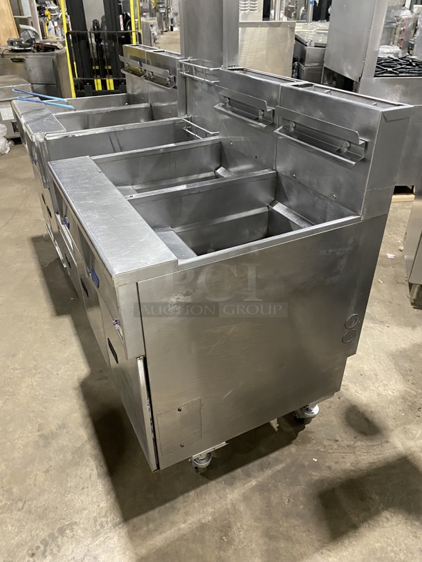 WOW! Pitco 4 Bay Natural Gas Powered Commercial Deep Fat Fryer With Dump Station! With Oil Filter System!  MODEL: SGH50 SN: G11BD005235 115V! Working When Removed! 
 - Image 2 of 12