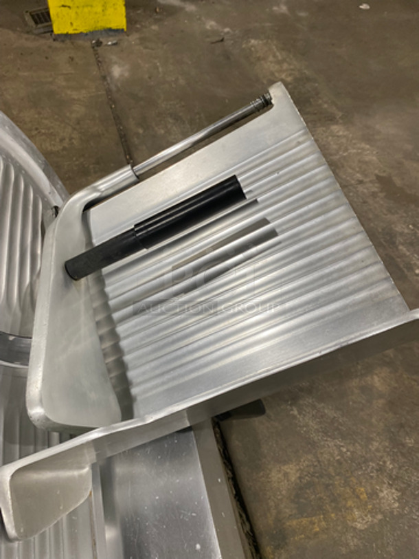 Omcan Commercial Countertop Meat/Deli Slicer! All Stainless Steel! Model: 330F SN: 0004755 115V 60HZ 1 Phase - Image 6 of 9