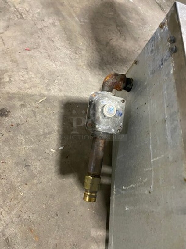 Radiance Commercial Countertop Gas Powered Char Broiler Grill! All Stainless Steel! On Legs! - Image 7 of 7