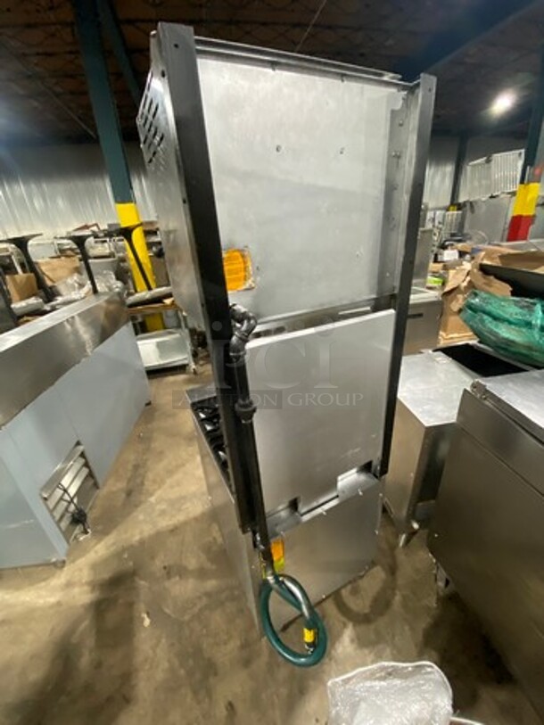 American Range Commercial Natural Gas Powered 4 Burner Stove! With Raised Back Splash And American Range Salamander! With Oven Underneath! All Stainless Steel! On Legs! - Image 4 of 10