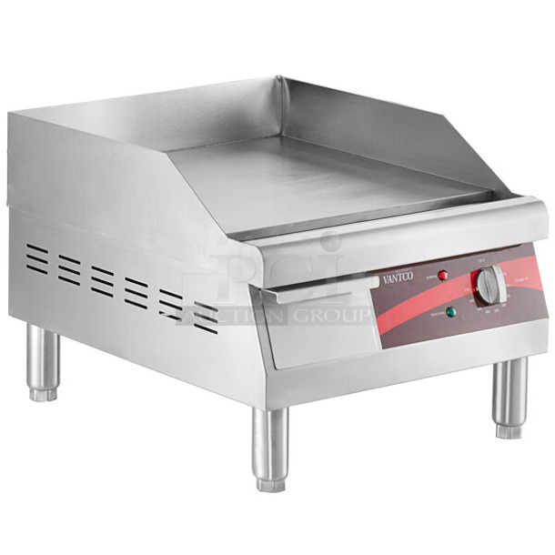 BRAND NEW SCRATCH AND DENT! Avantco 177EG16N Stainless Steel Commercial Countertop Electric Powered Flat Top Griddle. 208/240 Volts, 1 Phase.  - Image 1 of 5