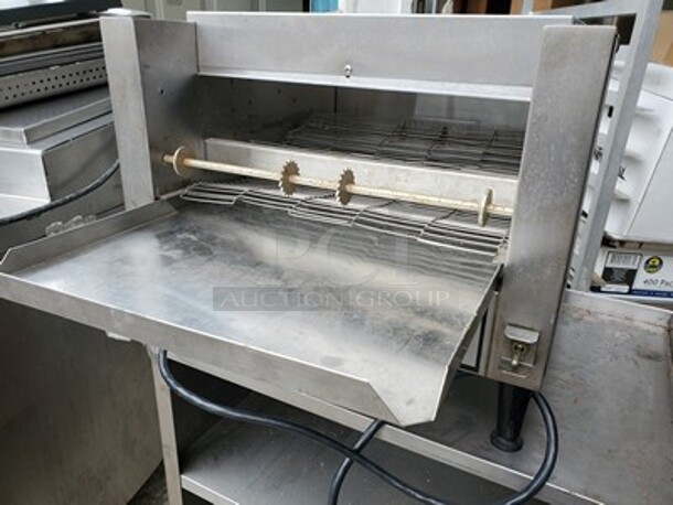 HOLMAN Blimpie Toaster 120V  - Image 1 of 9