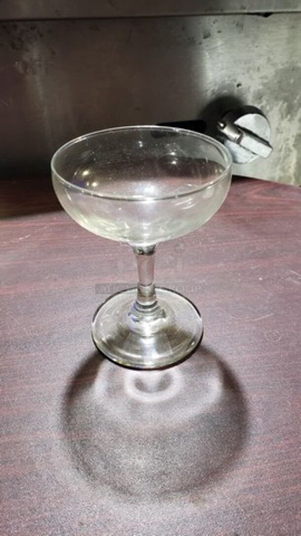 Lot of 14 Glasses - Image 1 of 1
