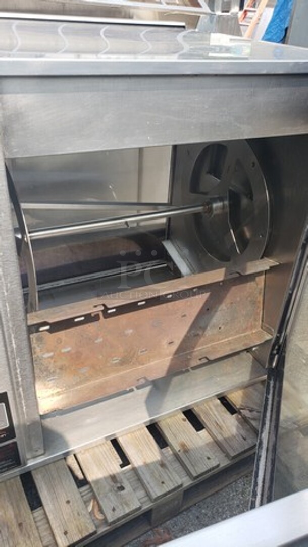 Henny Penny SCR-8 Electric Countertop Rotisserie Oven! - Image 3 of 10