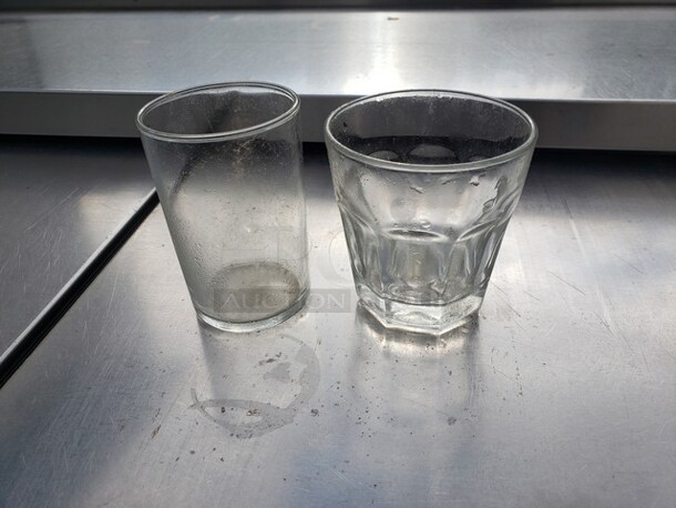 Lot of glasses - Image 1 of 2