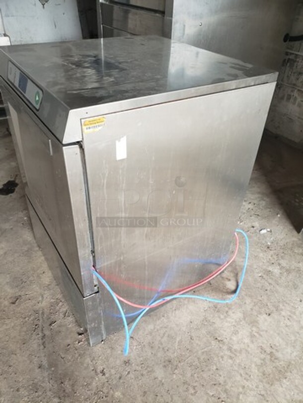 Hobart LXEH High Temp Rack Undercounter Dishwasher!

120/208 V
1 PH
60 Hz

208-240 V
3 PH - Image 3 of 6