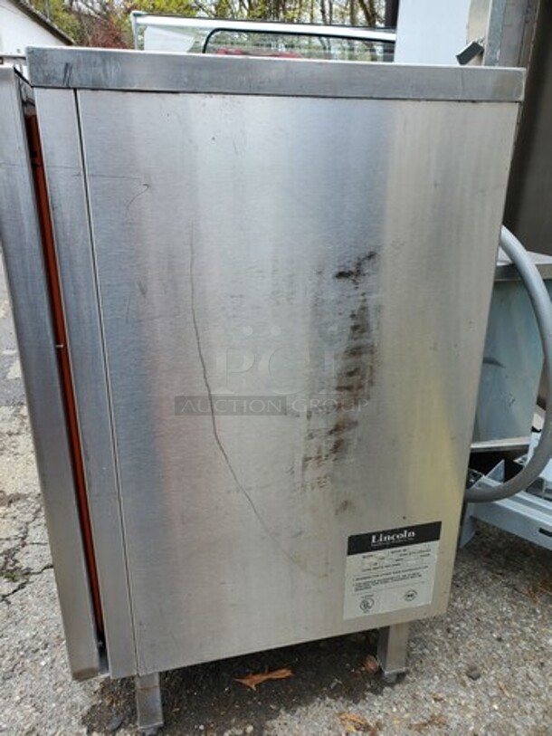 Lincoln 6203 Commercial Oven(Broken Handle) 120/208V - Image 6 of 9