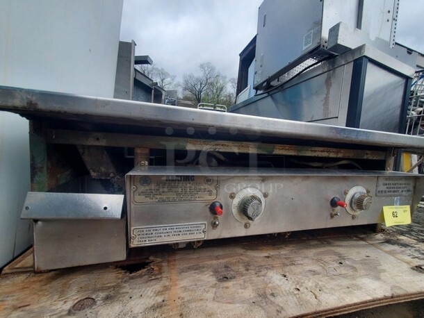 MIRACLEAN 36BFLD Natural Gas GRILL 36"X30"X17" - Image 3 of 5