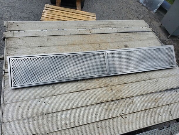 73" Drink Rail Drainer - Image 1 of 2