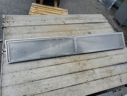 73" Drink Rail Drainer