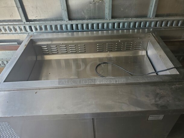 Avantco 178SCLM 47" Stainless Steel Refrigerated Salad Bar / Cold Food Table! - Image 2 of 6