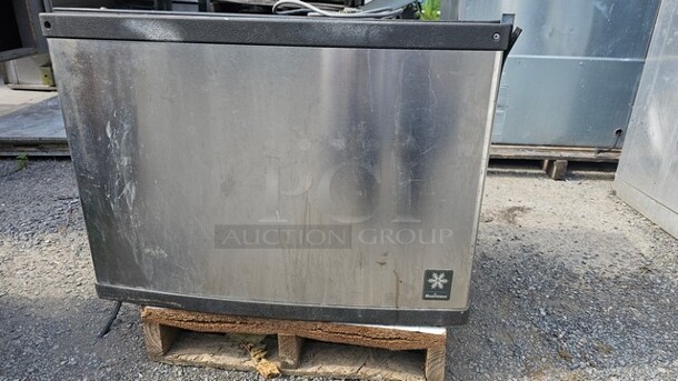 Manitowoc Ice Maker. Water cooled. *This unit requires and outside condenser* - Image 1 of 2