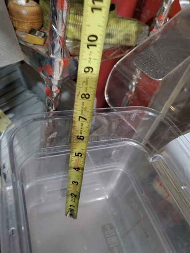 Lot of (4) Plastic 4 Qt Food Storage Containers - Image 4 of 4