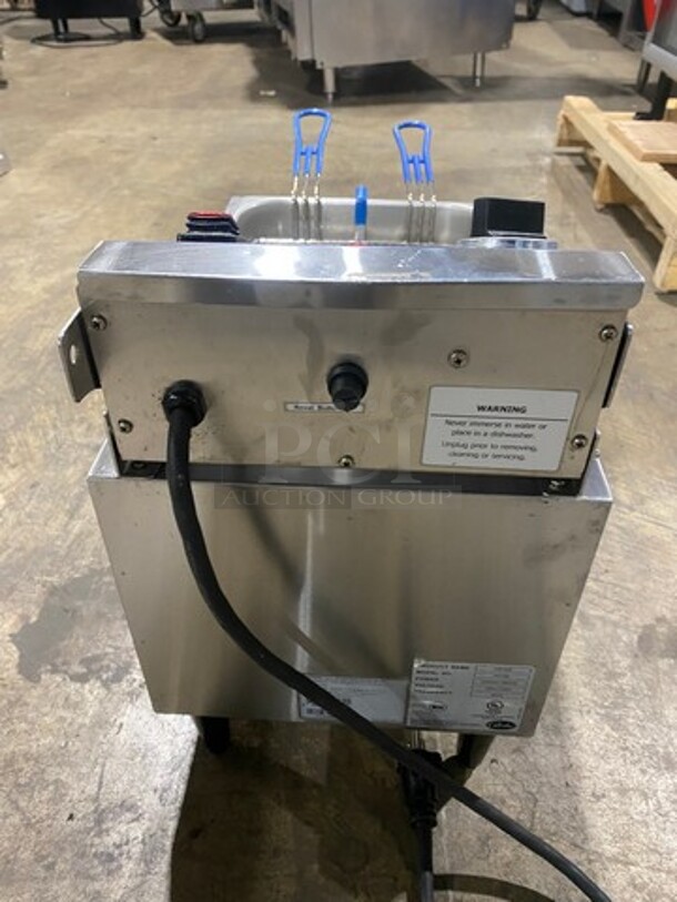 NEW! Globe Countertop Electric Powered Deep Fat Fryer! With Frying Basket! With Backsplash! All Stainless Steel! On Legs! Model: PF16E 208/240V - Image 3 of 11