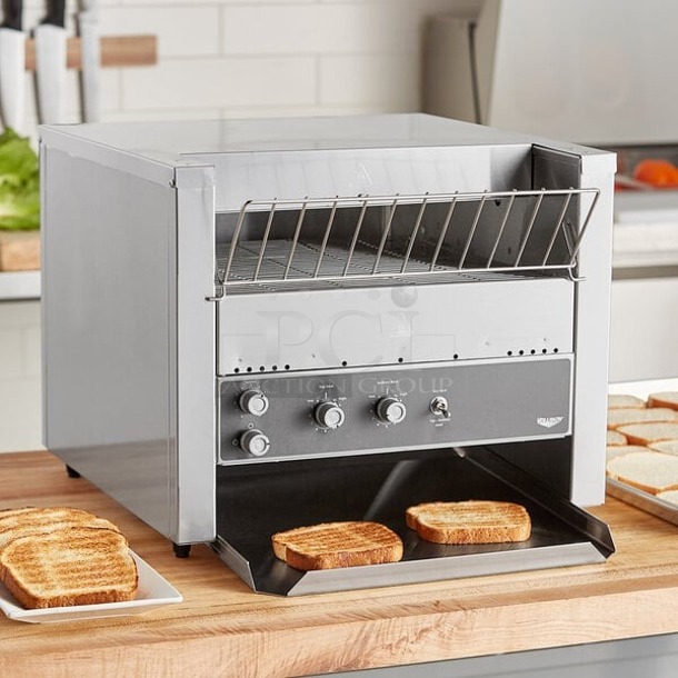 BRAND NEW SCRATCH & DENT!! Vollrath JT3BH Conveyor Toaster with 1 1/2"-3" Opening, 208v 3600 WATTS 17.3 AMPS S/N: 0075-01729874-004 18-1/8x18-1/4x15.  - Image 1 of 8
