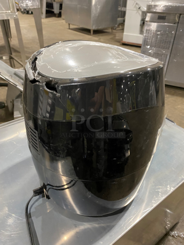 Gourmia Countertop Air Fryer! Model: GAF658 120V 60HZ 1 Phase - Image 3 of 6