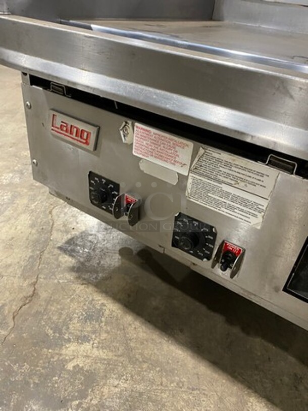 Lang Commercial Countertop Natural Gas Powered Flat Top Griddle with Clamshell Flat Hood Press! With Thermostatic Controls! Built In Hood! With Back and Side Splashes! All Stainless Steel! Model: COSS123-238 SN: CCSE 120118A0003 - Image 9 of 12