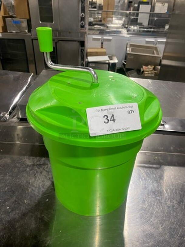 Commercial Countertop Poly Salad/Lettuce Spinner! With Lid! - Image 1 of 4