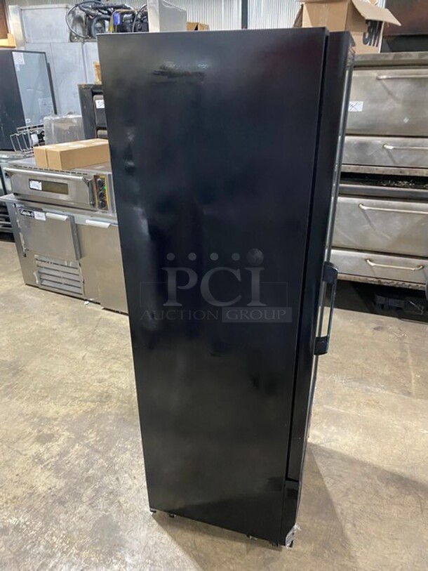 Spartan One Door Reach in Cooler Merchandiser! With Poly Coated Racks! MODEL SGM-10RV  110v  - Image 2 of 8