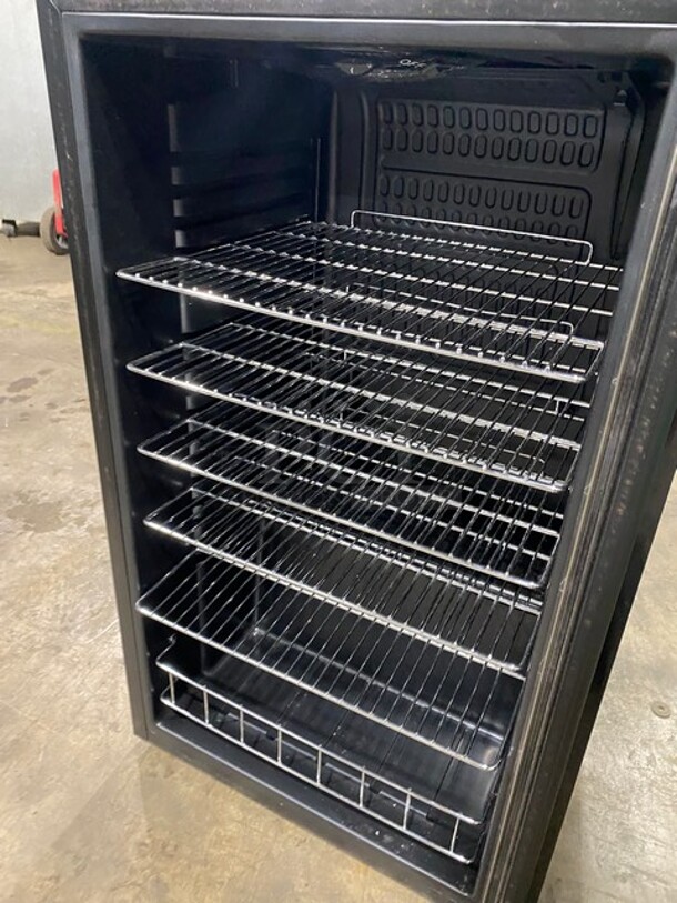 NICE! New Air Black Mini Wine Cooler Merchandiser! Model AB-1200! 110-120V! - Image 5 of 8